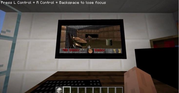 《我的世界》玩家可在游戏中启动 Windows 95 电脑，还可以在上面玩 Doom
