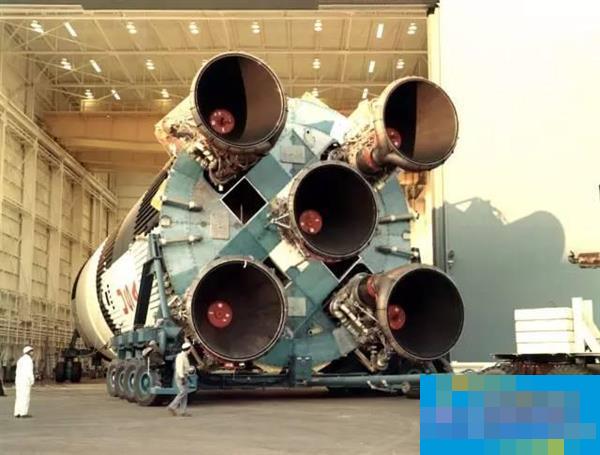 60000马力！F-1史上最强单燃烧室液体火箭引擎