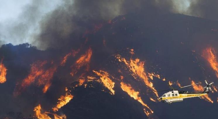 洛杉矶山火爆发：700户居民被迫撤离 黄金或创新高点